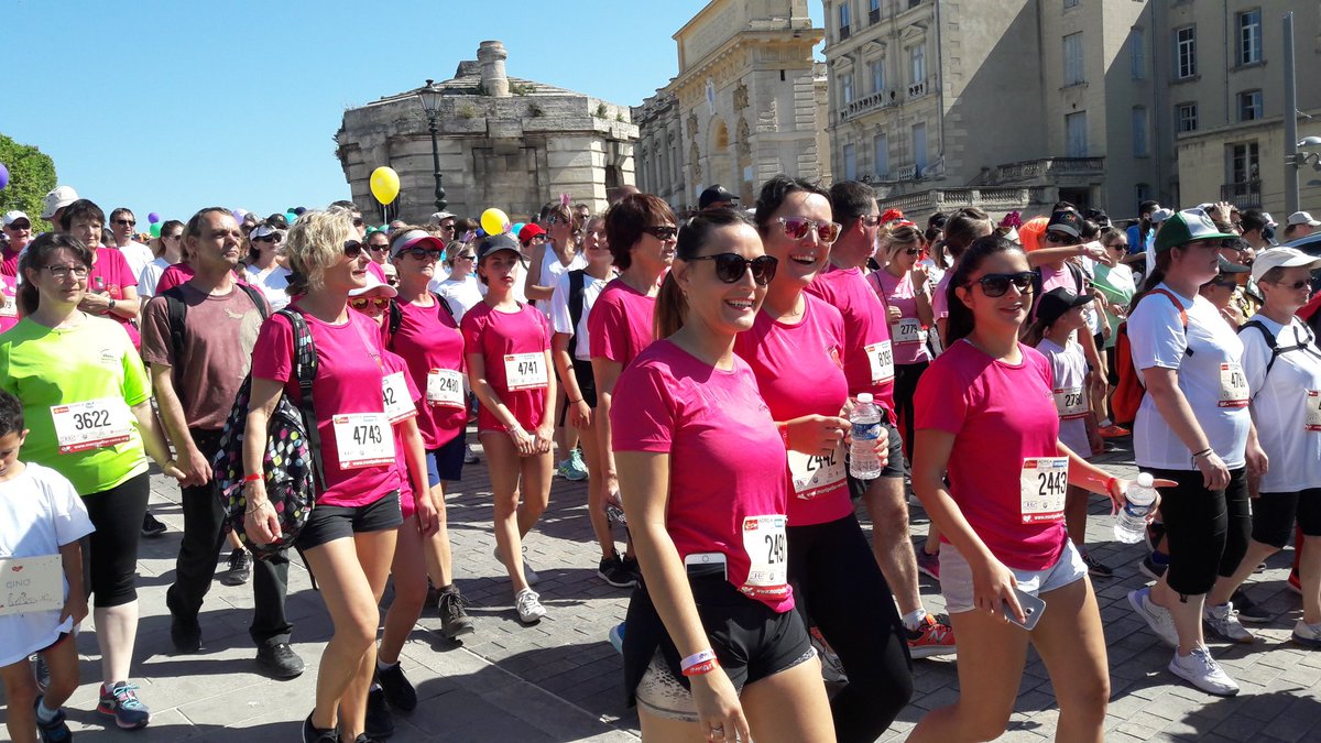 CaissepargneLR's tweet photo. Au ❤ de la course @MontpellReine ! Bravo à la #TeamCELR !!! Motivation, cohesion et #solidarité !! 😀 👏 #Montpellier https://t.co/wk0Y2wlAj4