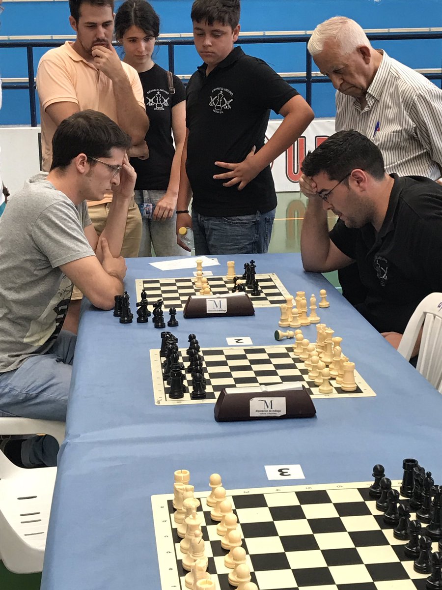Coin_Deportes's tweet photo. Buen ambiente de concentración en Campeonato de Andalucía de Ajedrez rápido por equipos en @AytoCoin @CrIsToBaLcOiN @DeportesDipMlg https://t.co/pzg4O7OTdL