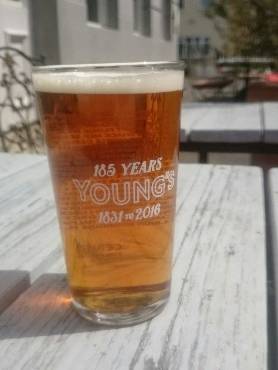 TheGroveBalham's tweet image. Happy Fathers Day! Perfect weather for dad&apos;s @TheGroveBalham 
@youngs #sw12 #balham #localsecrets
#balhamlocal #FathersDay2017