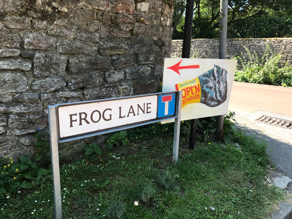 Come along to the <a href="/SEOpenStudios/">South East Open Studios</a> in Frog Lane #westmalling today. See local artists work in their own setting. Great way to spend afternoon