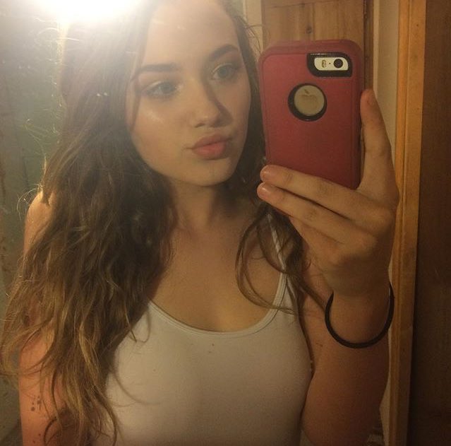 goddessariaa's tweet photo. which fucking piggies will be my first tributes? GW: itsyourgoddessaria@gmail.com
#findom #payslave #paypig #WalletRinse #finsub #paypigs https://t.co/7W0tpcaqNc