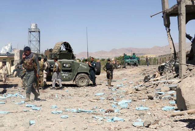 news24tvchannel's tweet photo. अफगानिस्तान: पुलिस मुख्यालय पर तालिबान का हमला, 7 की मौत #Afghanistan #Taliban #Policecompound https://t.co/oB8nQ5mYoQ https://t.co/v1dR5czHNT