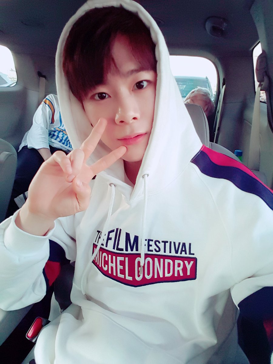 offclASTRO's tweet photo. ㄷㅇ ㅈㄱ ㅇㄴ ㅁㅂㄴ ㄴㄱㅇㄲㅇ??
#아스트로 #초성문제 #맞춰봐요~~ https://t.co/9HU7eyD39C