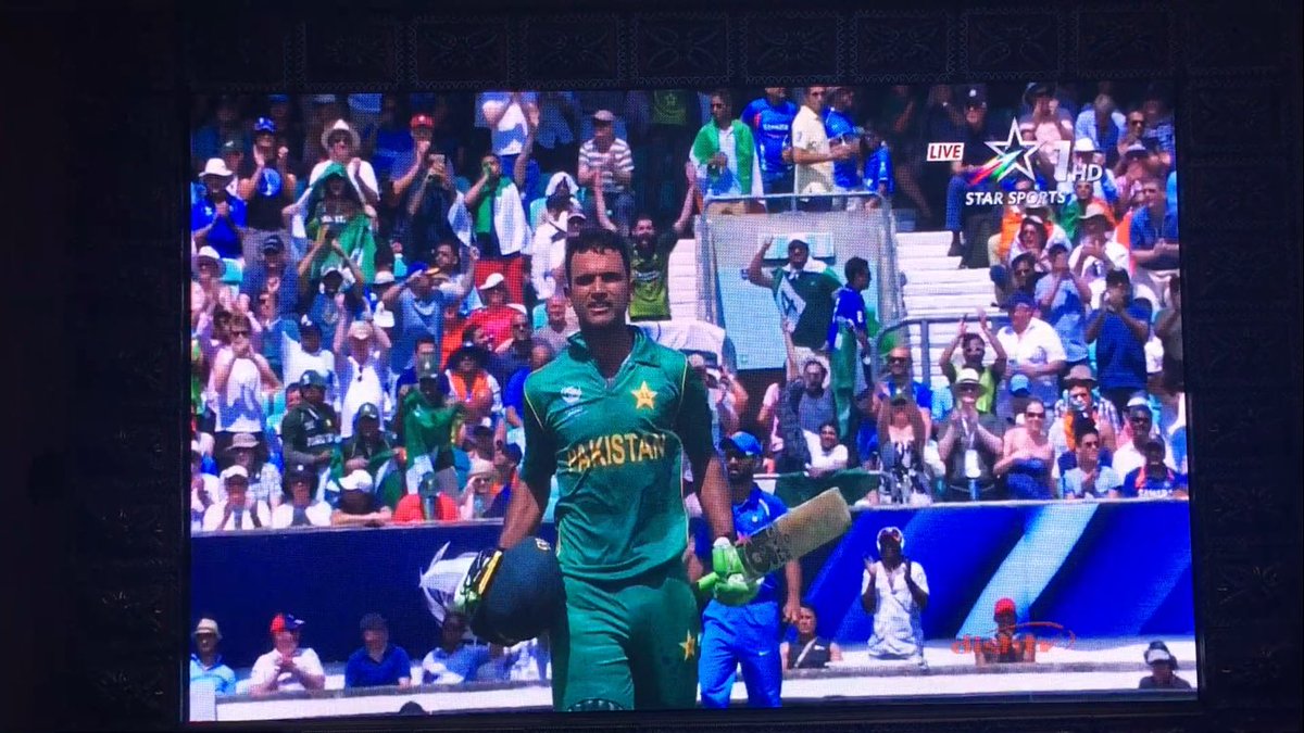 DrBushraIqbal's tweet photo. Jiyo Fakhar Zaman 👏👏👏 Ma Sha Allah Congratulations 🎉✨💫💚 💯✅
#PAKvIND #ICCChampionsTrophy2017 #CT2017Final #FakharZaman #TeamGrean https://t.co/wE4pPyLE5U