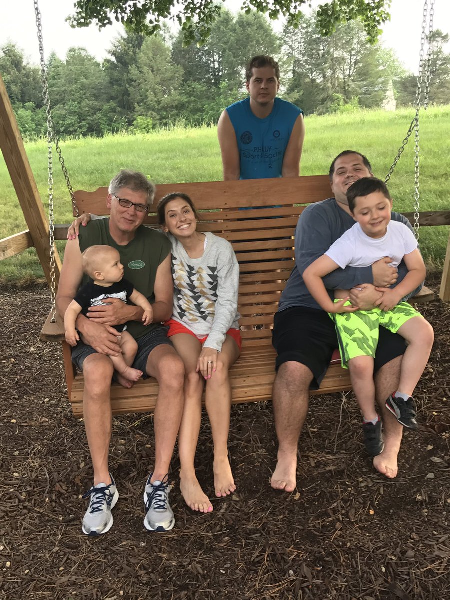Kelly3587's tweet photo. HAPPY FATHER'S DAY TO THE BEST DAD!! #fox29goodday @Sean_Brace https://t.co/XtP7dvGLh1
