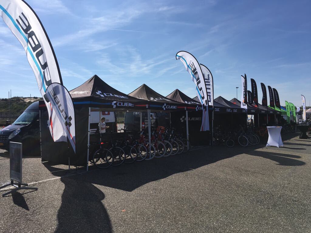 Een perfecte dag voor het <a href="/E_Fietsen/">ElektrischeFietsen</a> test evenement. Kom jij ook de populaire CUBE Travel Hybrid testen in Zandvoort? 

#cubebikes #becube