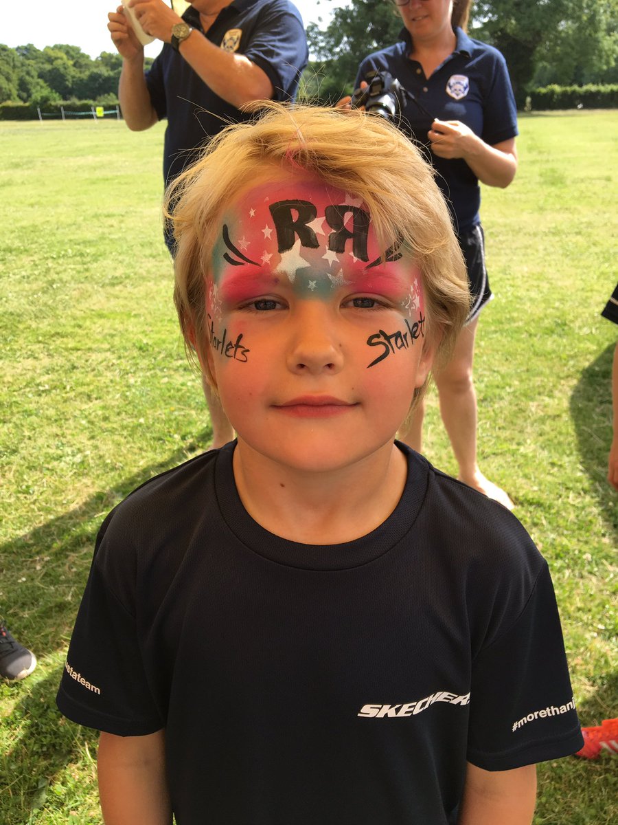 LeanneLH278's tweet photo. @therelayrun we had a fantastic morning and raised lots of money for @BCCare.  So proud of all the StarletsFC #footballfamily @Lhonore278 https://t.co/qayx50Kr5q