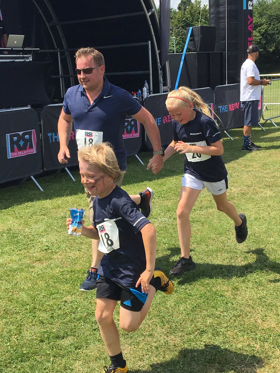 LeanneLH278's tweet photo. @therelayrun we had a fantastic morning and raised lots of money for @BCCare.  So proud of all the StarletsFC #footballfamily @Lhonore278 https://t.co/qayx50Kr5q