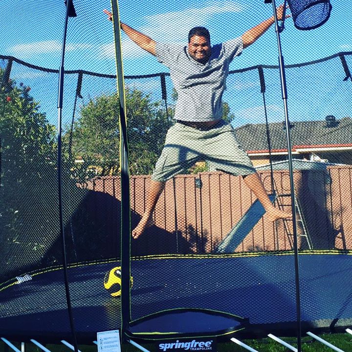 TrampolineGurus's tweet photo. Happy #FathersDay to all the dads out there! grab them a #trampoline on their special day! https://t.co/cXnJdc9TP8 #trampolines #jump https://t.co/XtsgyKTW1V