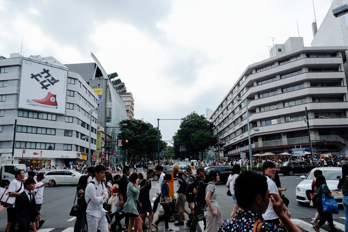 takaz_z's tweet photo. 表参道×明治通り #tokyo #東京 #写真好きな人と繋がりたい #写真撮っている人と繋がりたい #ファインダー越しの私の世界 #photography https://t.co/Zlb0slztR2