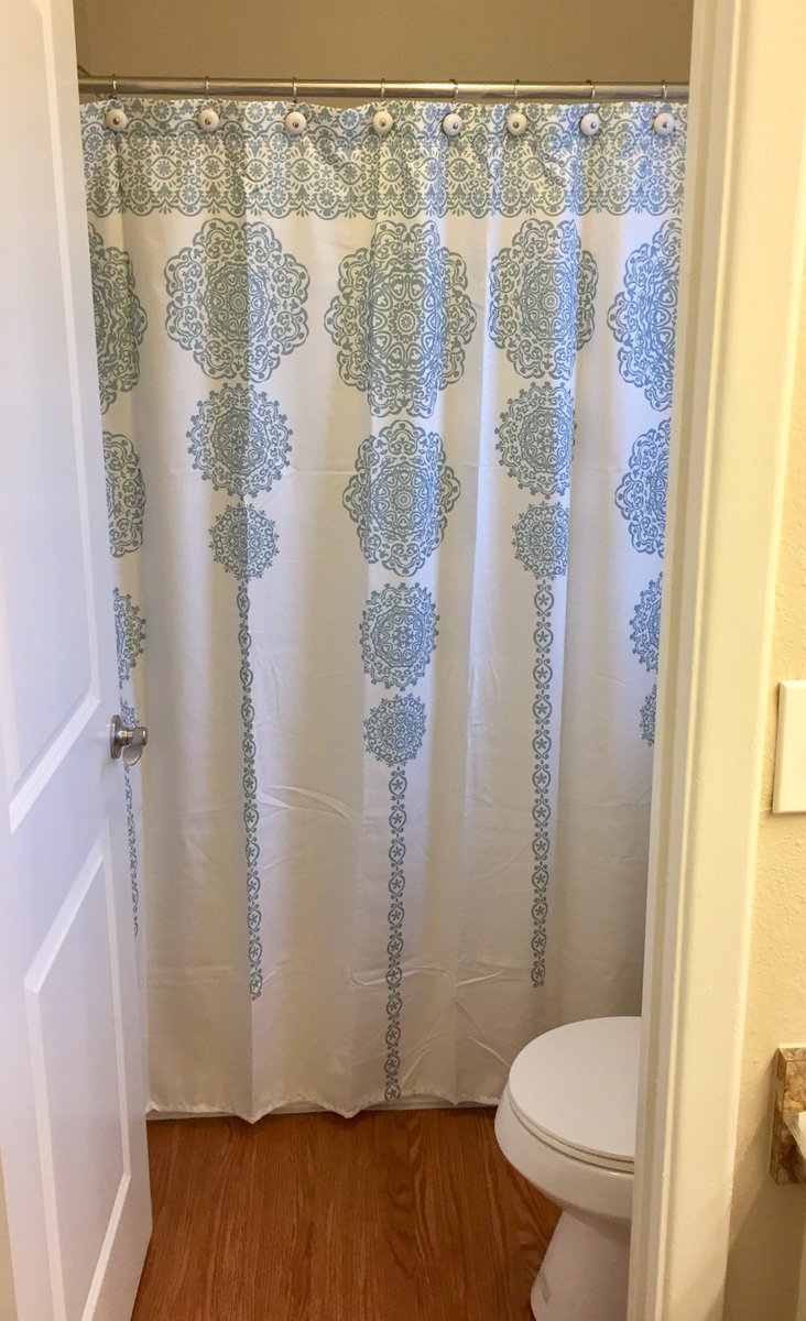 AvenueReviews's tweet image. Loving our @LushDecor shower curtain! Win one for yourself! acrosstheavenue.com/2017/06/LushDe… #giveaway #WinIt #winitWednesday #showercurtain