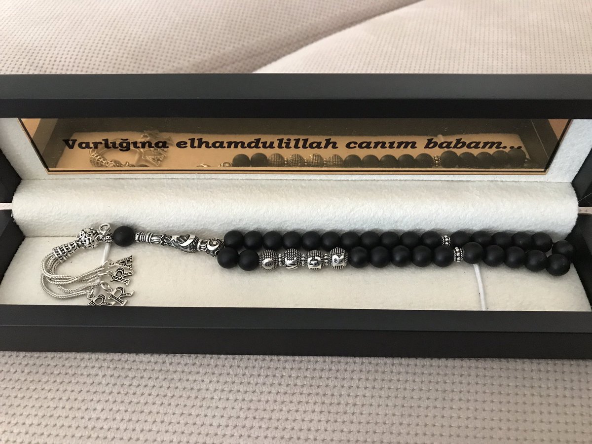 orsunomer's tweet photo. Dört kız babası olduğum İçin Rabbime binlerce şükürler olsun.#RRRA #varlığına #elhamdulillah #canım #babam https://t.co/oHD21yJ2m3