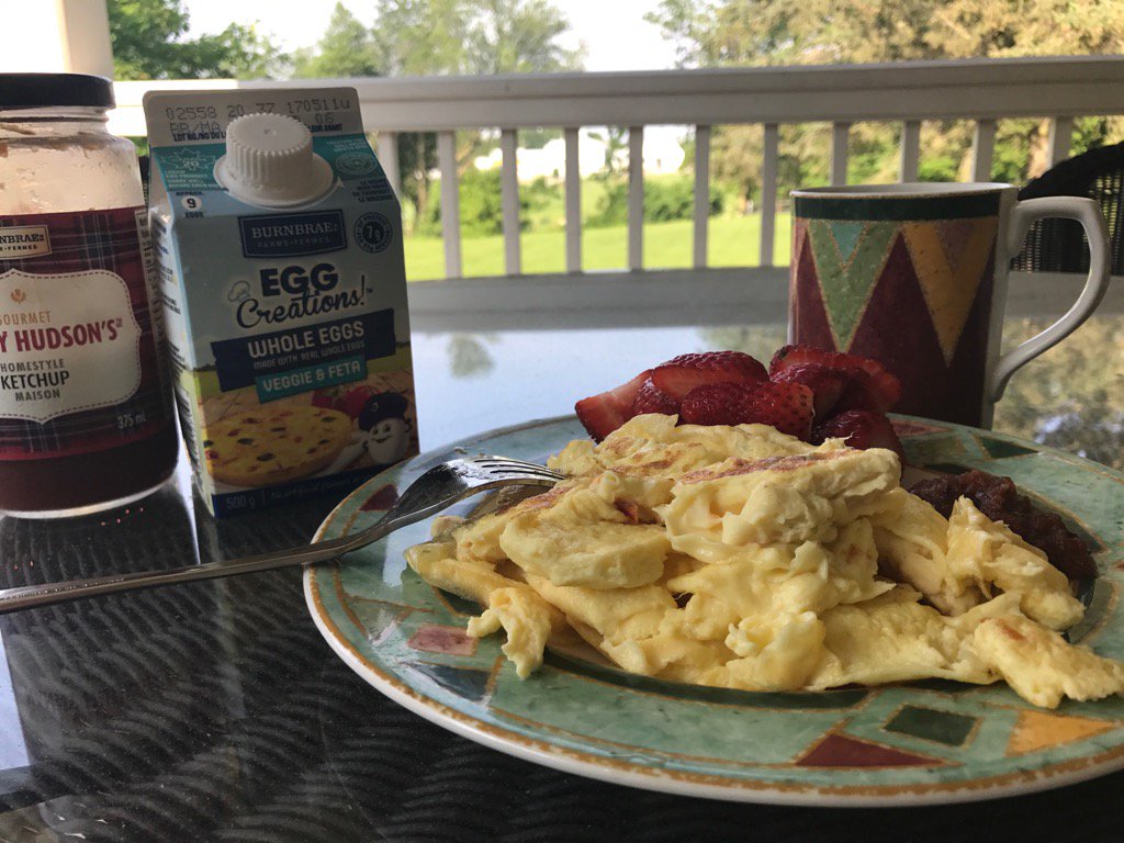 eggladybbf's tweet photo. Made amazing scrambled #eggs with #EggCreations from @BurnbraeFarms. Perfect with @NannyHudson ketchup. #nomnom https://t.co/svLpsxKCTc