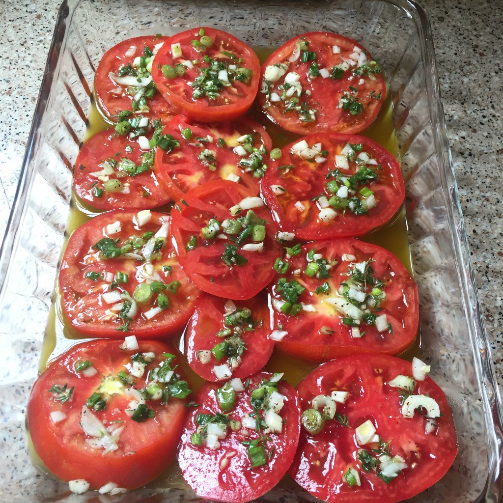 lizskitchen's tweet photo. Marinated Garden Tomatoes https://t.co/9qDCg8d4S2 https://t.co/0xgxbANhW4