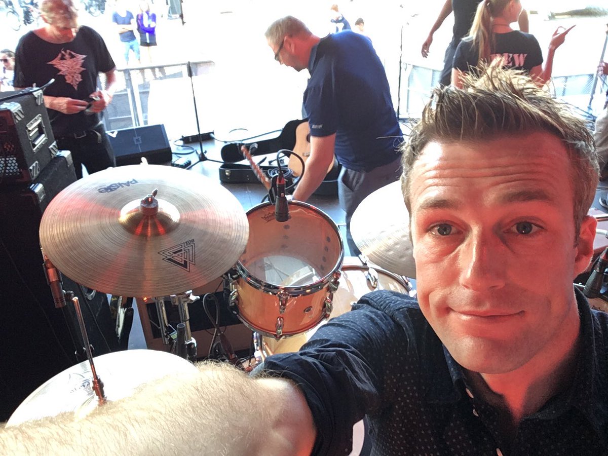 00MarkOO's tweet photo. Hoorn festival. @SandrunnersBand https://t.co/2vQQXm7I8v