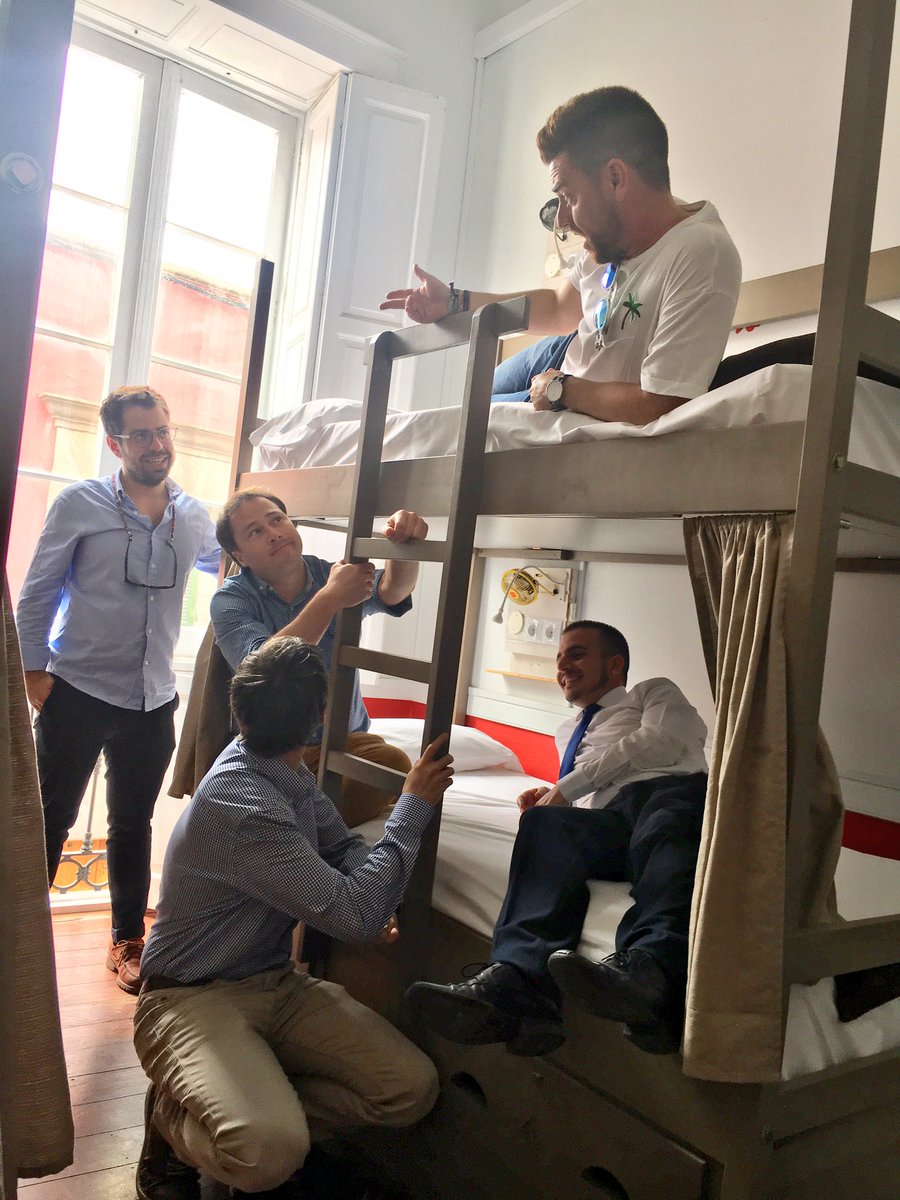 fran__san's tweet image. Con directores de juventud, compañeros @JuventudCanaria @JuventudCYL @jovenmania  @IAJota  @IJMurcia @#alberguesSostenibles @AlberguesREAJ