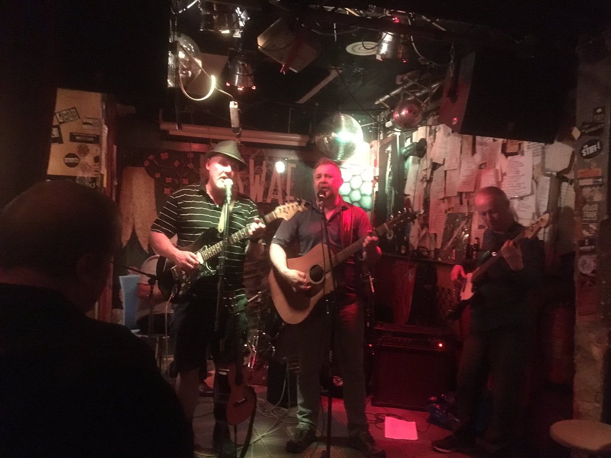 00MarkOO's tweet photo. Hoorn festival @SandrunnersBand https://t.co/uRBh6EGB2w