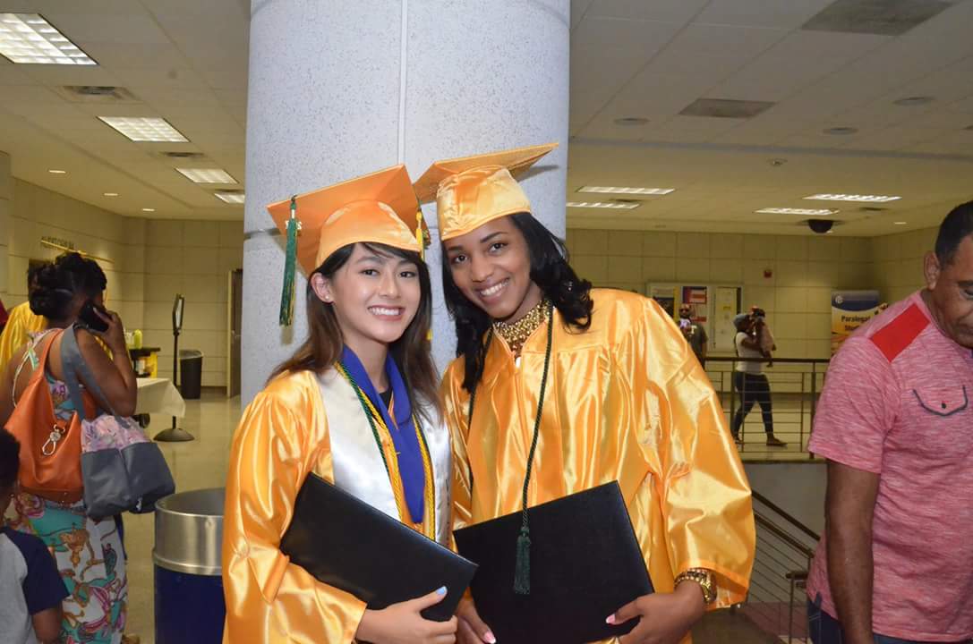 SMB_Tech_School's tweet photo. Congrats Andrea, Ilenia, Florentina and Katya! Tomorrows Physicians and Nurses! #SMBTechSchool https://t.co/c0RGjdhGAP