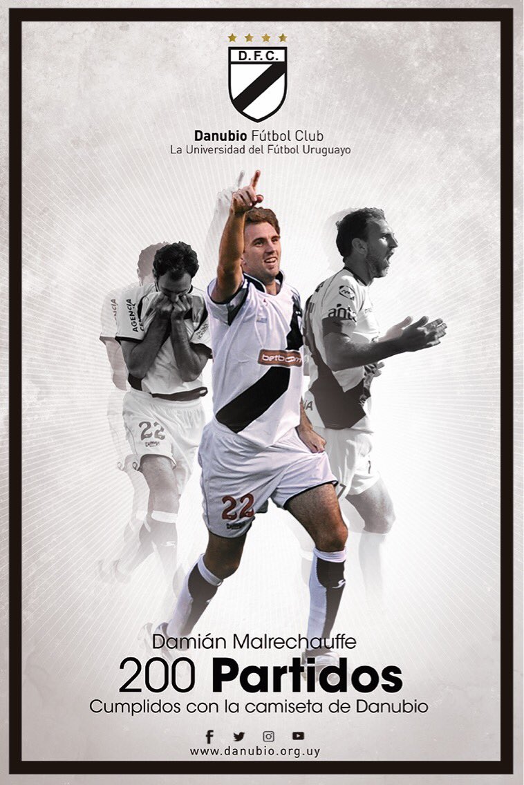 DanubioFC's tweet photo. En la previa del encuentro fue homenajeado Damián Malrechauffe, quien superó los 200 partidos con la camiseta de Danubio. https://t.co/qA1T6gtpCX