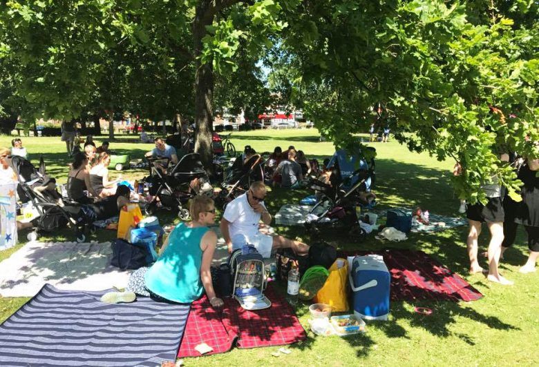 YorkMix (@theyorkmix) on Twitter photo York does the #GreatGetTogether in style feat <a href="/TGGT_Clifton/">Get Together Clifton</a>, <a href="/AcombCollective/">THE ACOMB COLLECTIVE</a>, <a href="/Glen_gardens/">Glen Gardens</a> & more
yorkmix.com/life/awesome-d⦠York does the #GreatGetTogether in style feat <a href="/TGGT_Clifton/">Get Together Clifton</a>, <a href="/AcombCollective/">THE ACOMB COLLECTIVE</a>, <a href="/Glen_gardens/">Glen Gardens</a> & more
yorkmix.com/life/awesome-dā¦