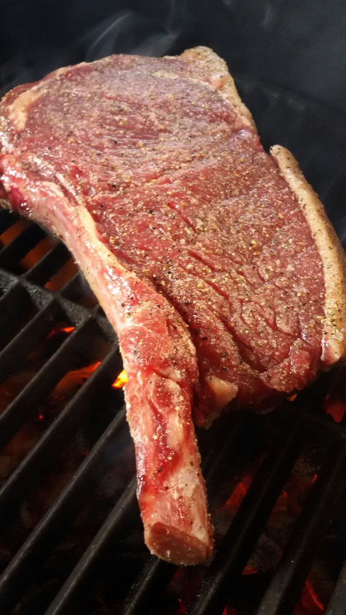NuijtenRob's tweet photo. A best father's day gift.
Cote de Boeuf
4 wk dry aged https://t.co/415QOWPwiy