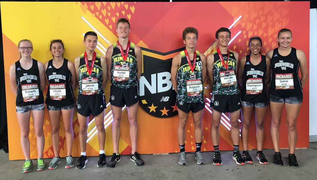 runthe8's tweet photo. The LVHS NB Nationals crew (minus our jumper, who was warming up!). Learning to compete at a higher level! https://t.co/EBLeldjkoo