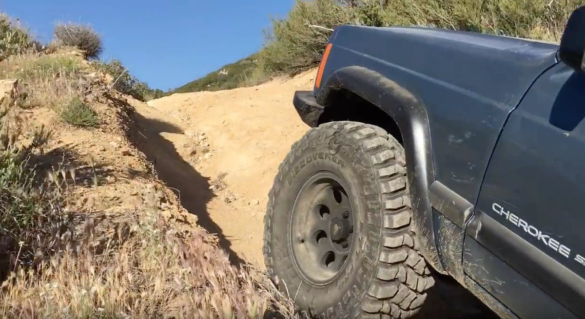 ReconTrail's tweet photo. Nothing like the aroma of new rubber.  Check out our latest blog post of @CooperTire STT Pro's. https://t.co/I7KIiUL5tZ https://t.co/Sv7FxHqEzc