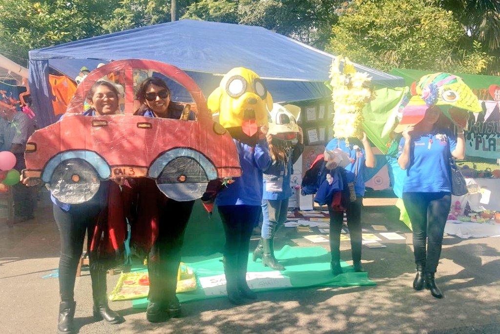 cai3salta's tweet photo. CAI3| #Color y #Diversion en el stand del #TallerDeArte en #MuestraDeArtesVisuales en Plaza 9 de Julio con seño Olga https://t.co/cVor3mvzGY