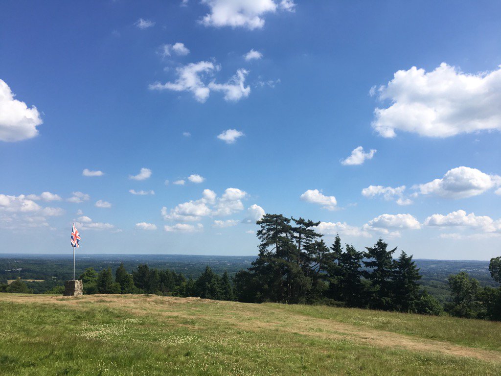 Perfect day in #Kent #HappyFathersDay #LoveWhereYouLive <a href="/RiverhillGarden/">Riverhill Gardens</a> hartandvine.co.uk