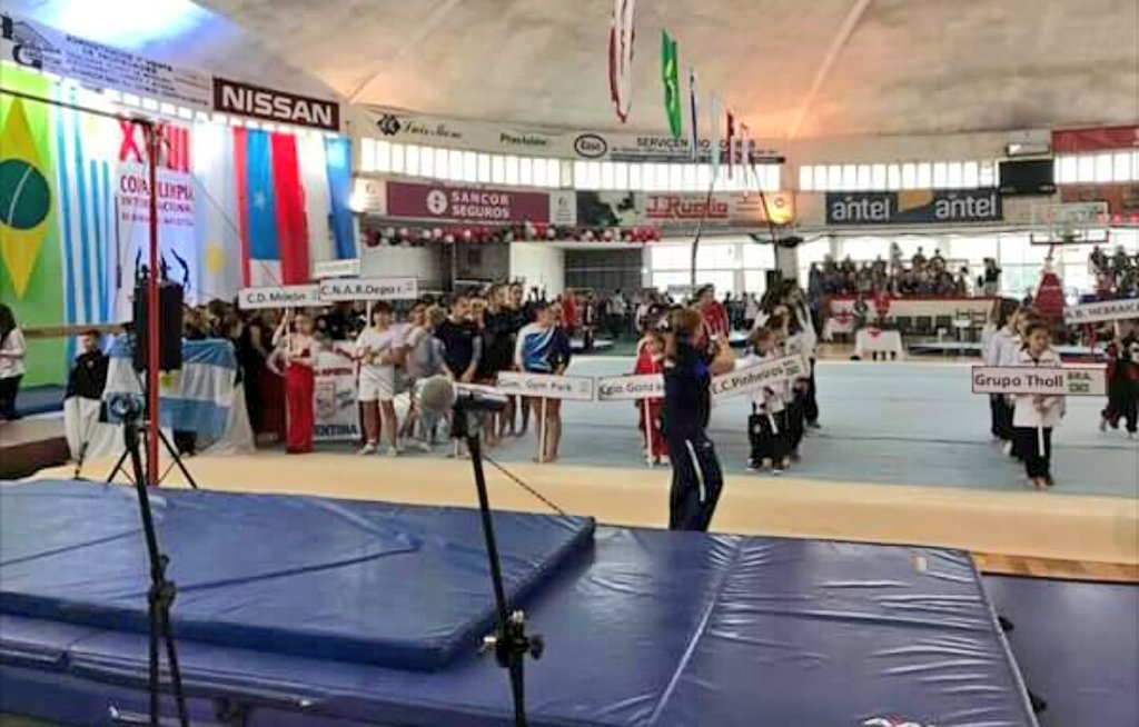 UyDeporte's tweet photo. En una muy linda jornada, quedó inaugura la XVIII Edición de la Copa Internacional de Gimnasia del #ClubOlimpia
#JugamosTodos https://t.co/e9ReoEmh34