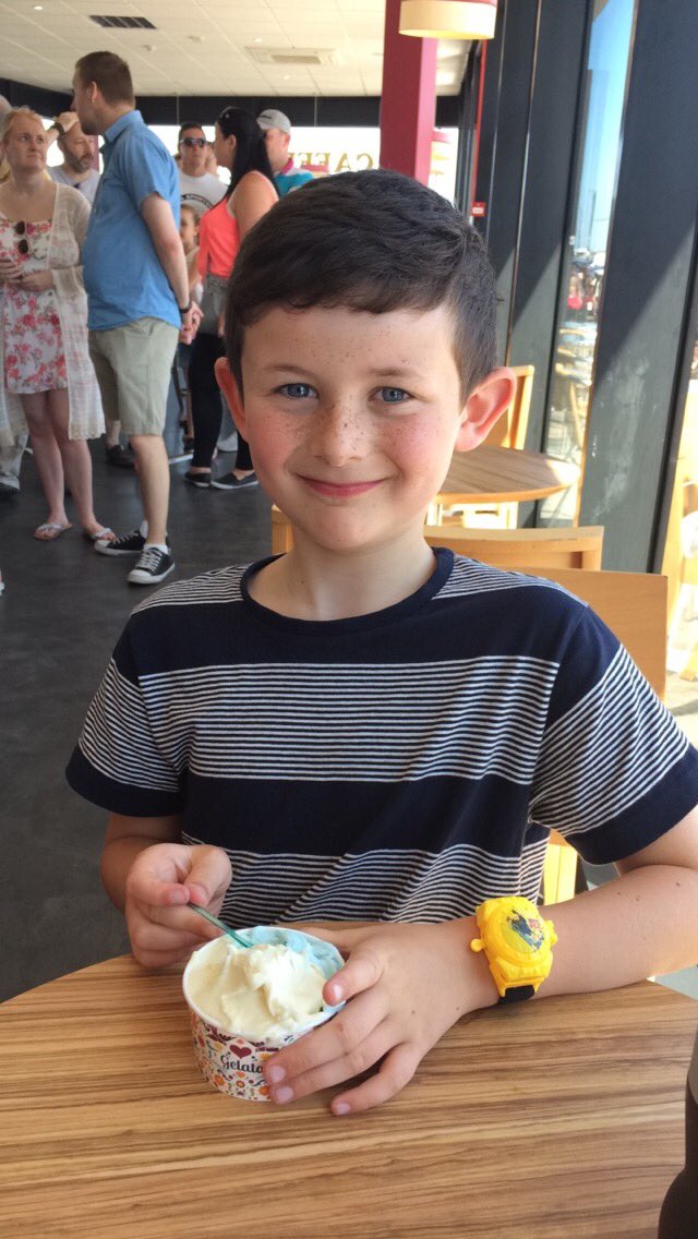 sjbooth35's tweet photo. 😎🍦 https://t.co/6yZs4d0xuk