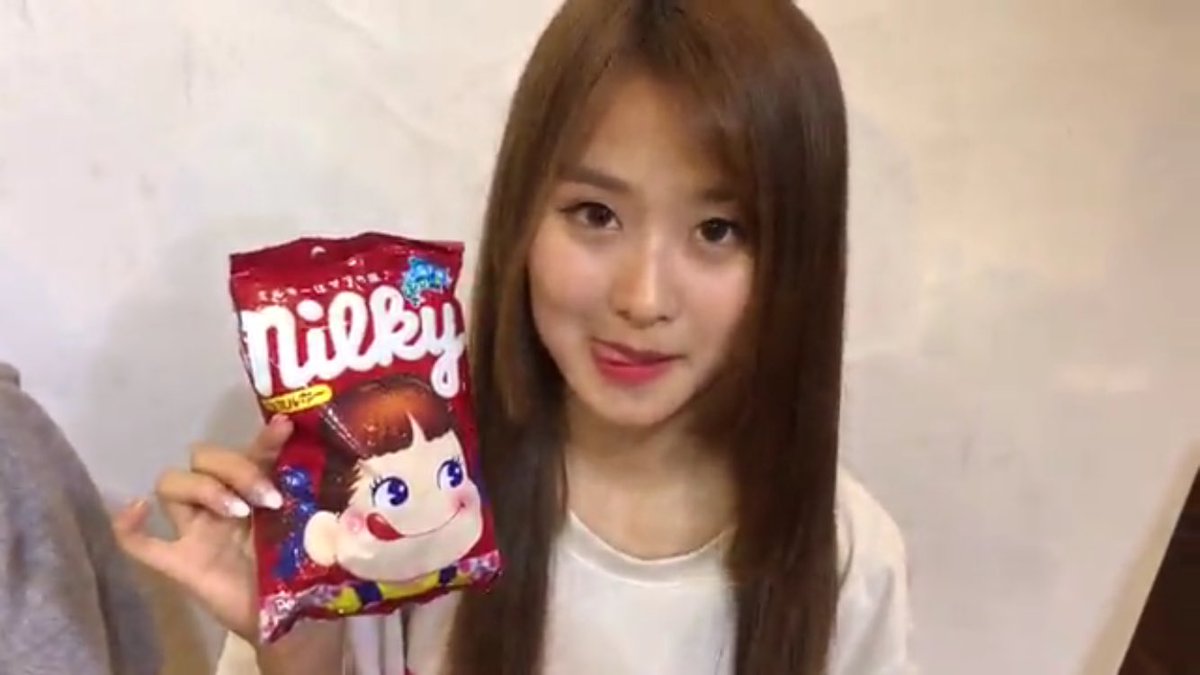 끄아아아아악
귀 여 워