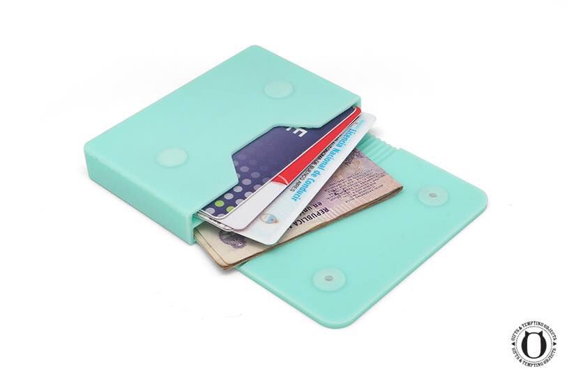 GatoStore's tweet photo. Hoy en el #QuieroPack de @brunch951 👉 nuestro porta documentos #CardFolder. ¡Un regalón para papá! No te despegues de la radio 📻 https://t.co/NZAVNvmTdm