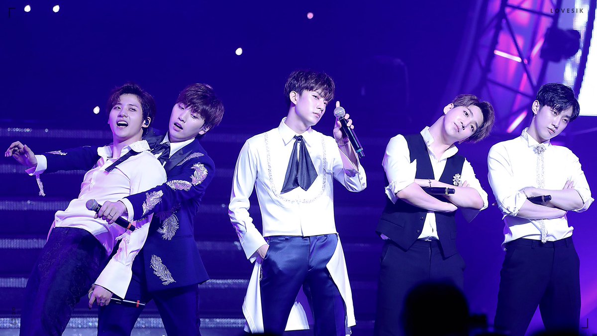 lovesik814's tweet photo. 비포❤️HQ https://t.co/bgsv92Sl2s