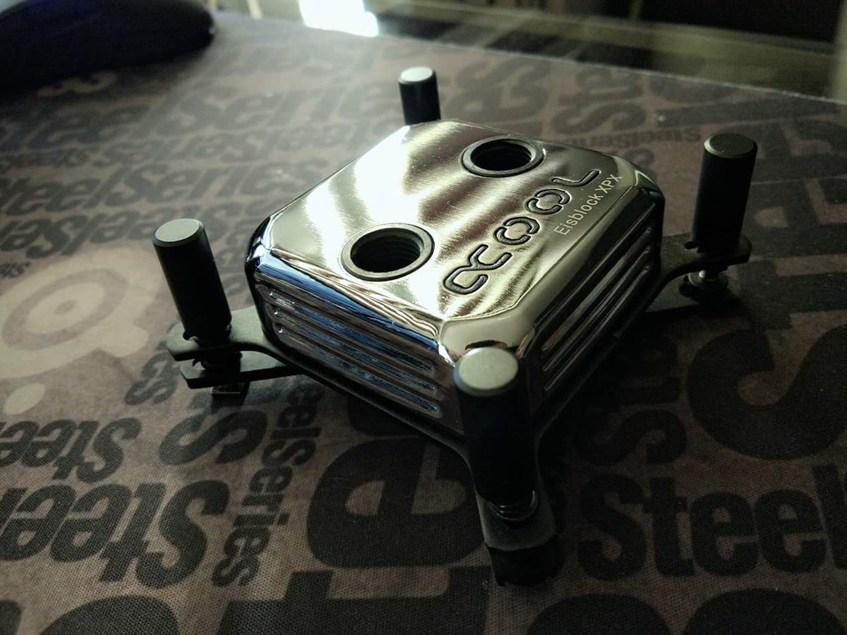 ModMyMods's tweet photo. You forget about the #Alphacool #Eisfamilie #Giveaway? This #Eisblock from #MisterTDesign should jog your memory.
https://t.co/cqTjoSpYl9 https://t.co/J3NMO2z0V4