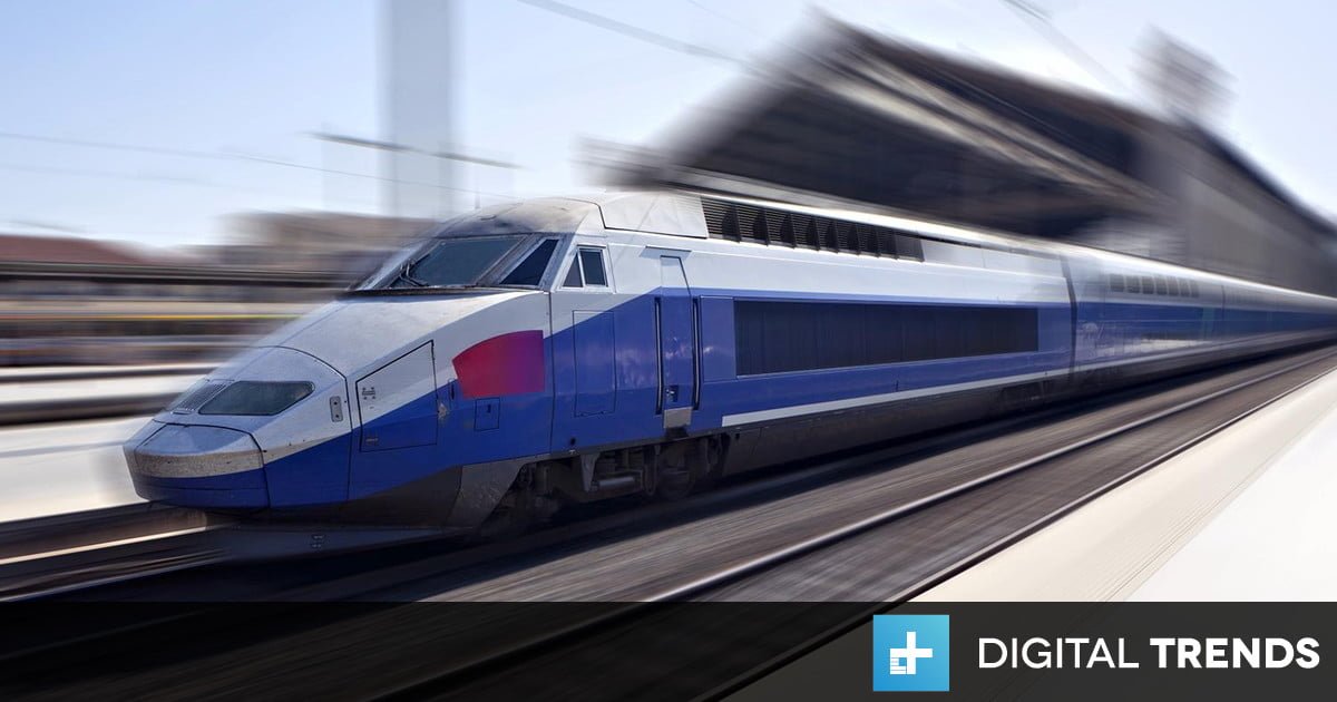 theo_logos77's tweet photo. France believes it can transport people on driverless… https://t.co/o1Ox56rMeX #Business #Cars #Cool_Tech #driverless_train #france #digital https://t.co/HGfLeRFZ9P