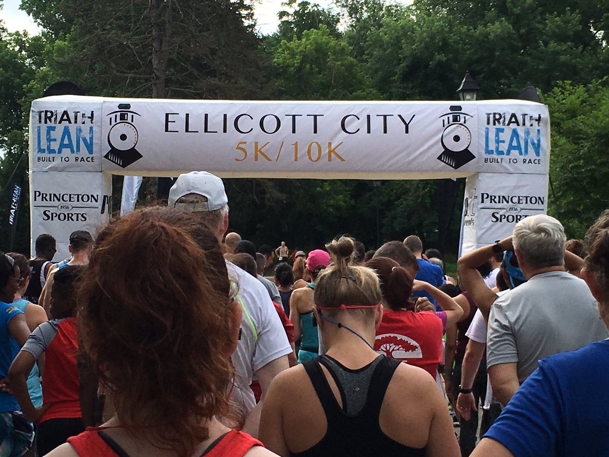 Runfari's tweet image. Whew, a humid run this morning! #HappyFathersDay #Maryland #KeepingTraditions @RipItEvents