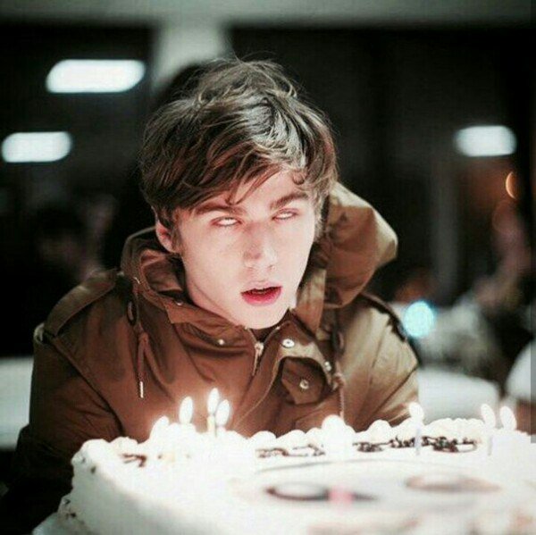janebarakat2507's tweet photo. Когда Ева говорит, что не будет вместе с Крисом:
#Skam #PenetratorChris #Eva #EvaChris #Season4 https://t.co/eB2XBgudhS