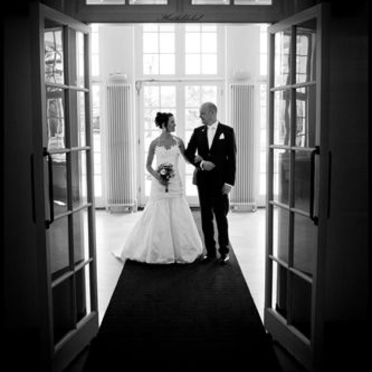 Make dad feel special today. #fatherdaughter #vabride #dcbride #momentslikethese