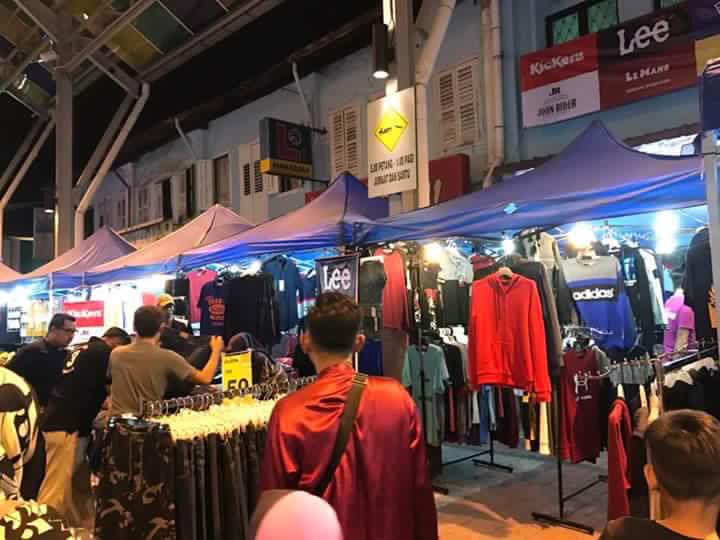 #Uptown Muo dibuka sehingga malam raya. Mohon pengunjung meletakkan kenderaan dengan berhemah, dan jaga keselamatan.