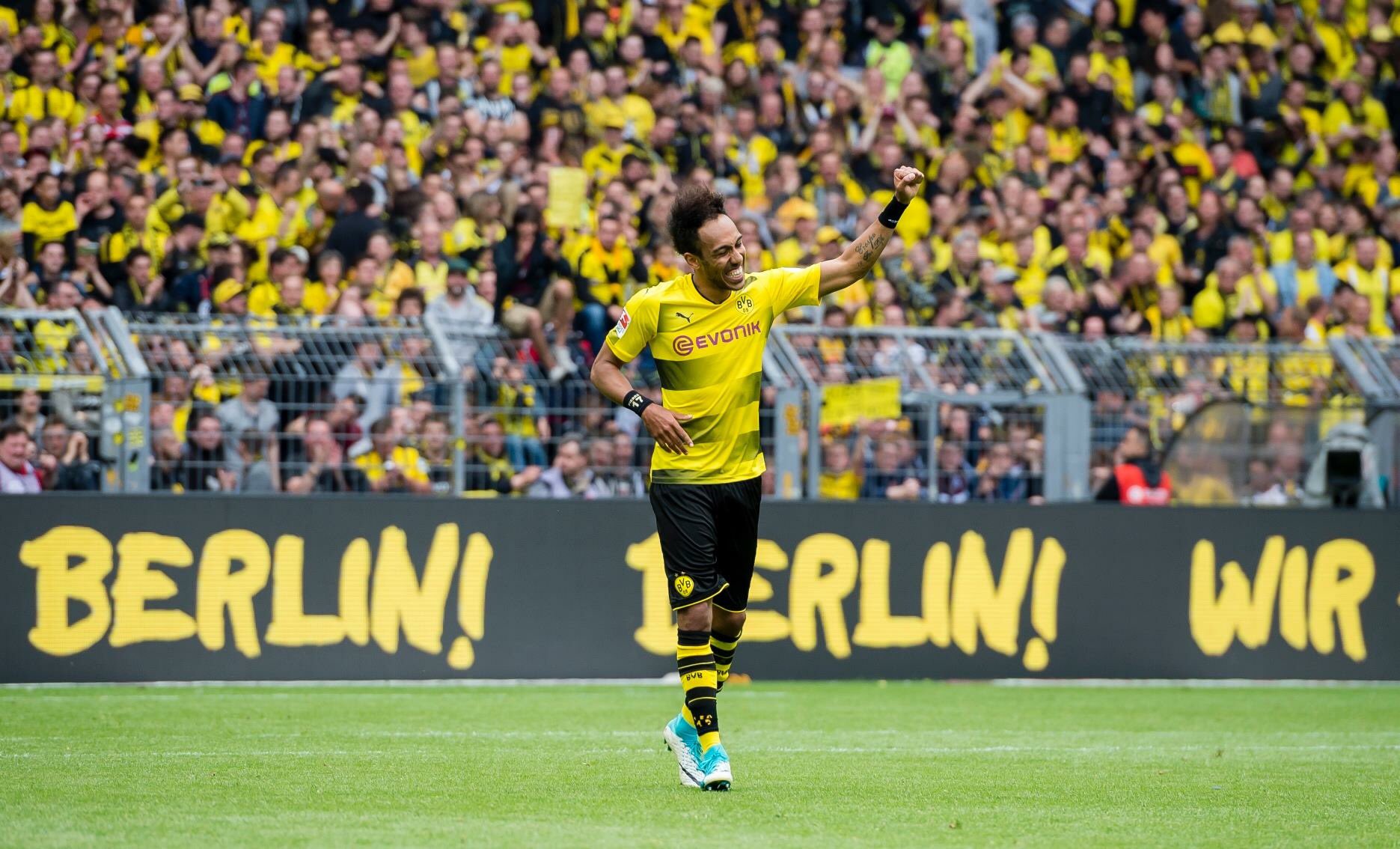 A very happy 28th birthday to our beloved striker Pierre-Emerick Aubameyang! (Please stay) 