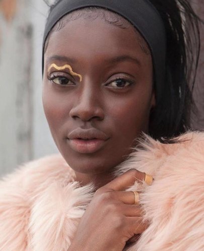 PeekBeauty's tweet photo. Edgy.... and we are slightly obsessed 🙌🏼 (photo: @beautycon) #makeupenvy #LovePEEK https://t.co/ksXKeokZpW