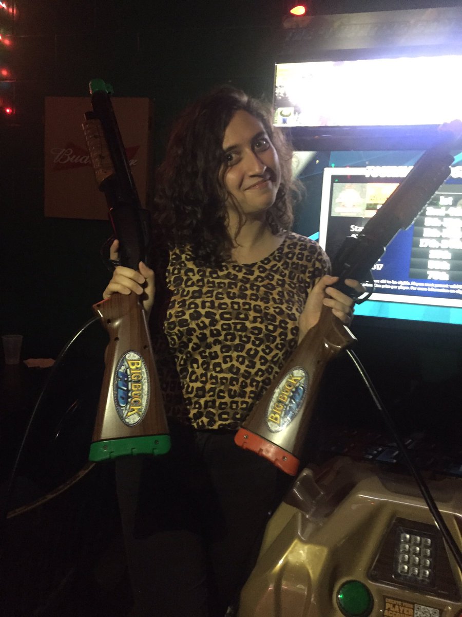 monalisagoogle's tweet photo. 🦌 Happy to announce that I'm finally pursuing my dream of being a big buck hunter model 🦌#pumptoreload https://t.co/kuo7WQEIcC