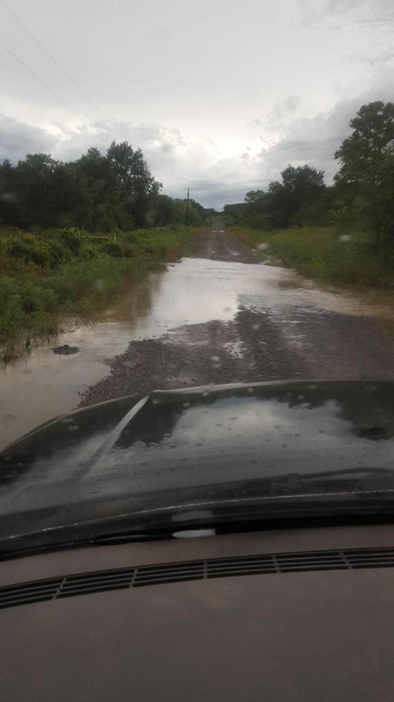 jenniferk8500's tweet photo. Little bit of flooding @jamesaydelott @FOX23BradCarl #haskellcounty https://t.co/xemgkGW079