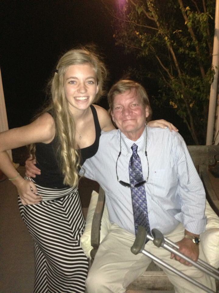 hannnahholman's tweet photo. missing you😞 happy father's day i love you❤️ https://t.co/YaLKtgXhZ0