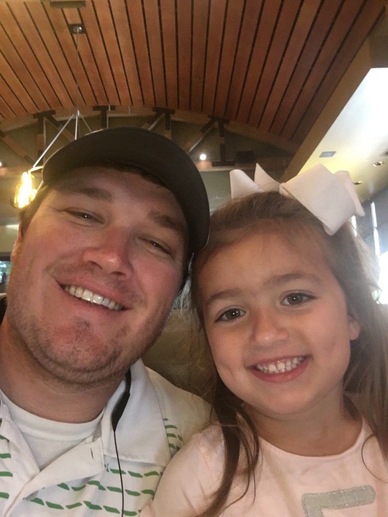 hdecell19's tweet photo. What a blessing to celebrate her 5th birthday and Father's Day! #awholehand https://t.co/rbPfnkycD7