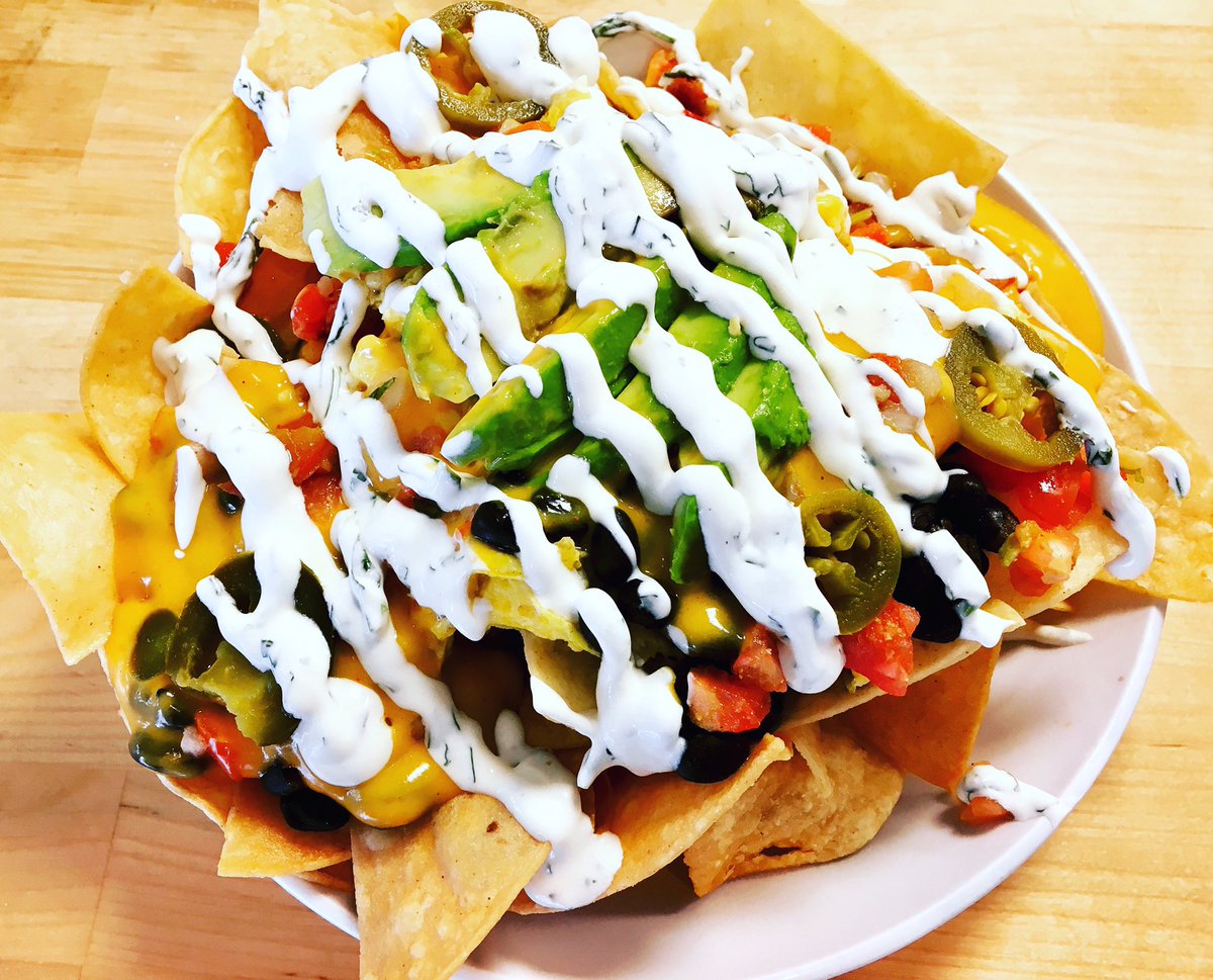 So we have no wait right now! If you are looking for brunch we've got it:) #breakfastnachos #mimosas