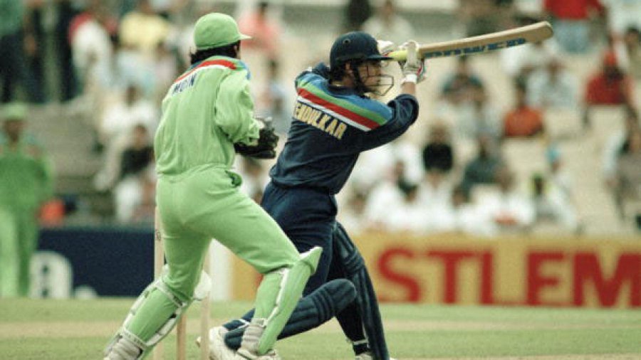 vishdsrv's tweet photo. India should have batted First ? https://t.co/I41eGesb9q https://t.co/rwU4rwTw0q