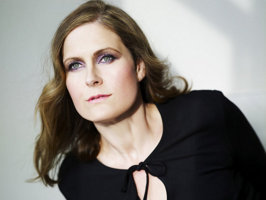 Happy Birthday dear Alison Moyet! 