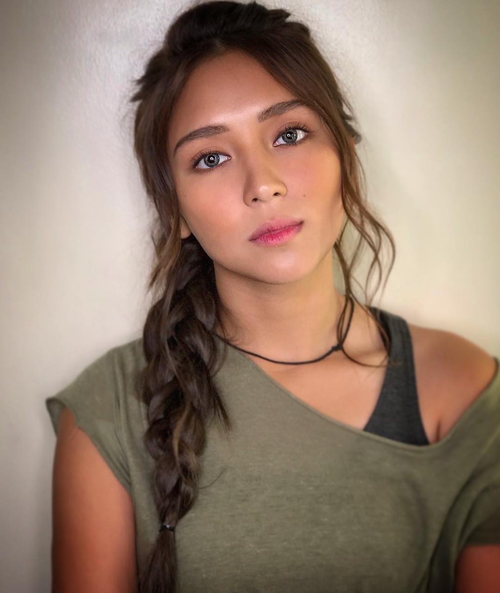 whiskath's tweet photo. Ang bagong itinakda! 
– #LaLunaSangreAngSimula https://t.co/RbOB0YFkvR